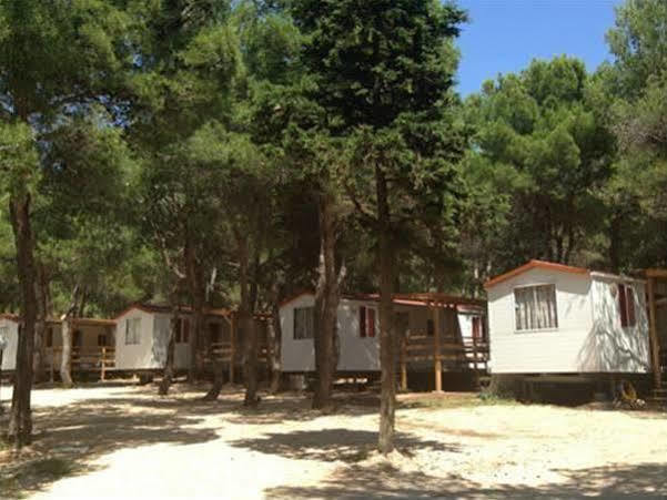 Camp Porat Povljana Exterior photo