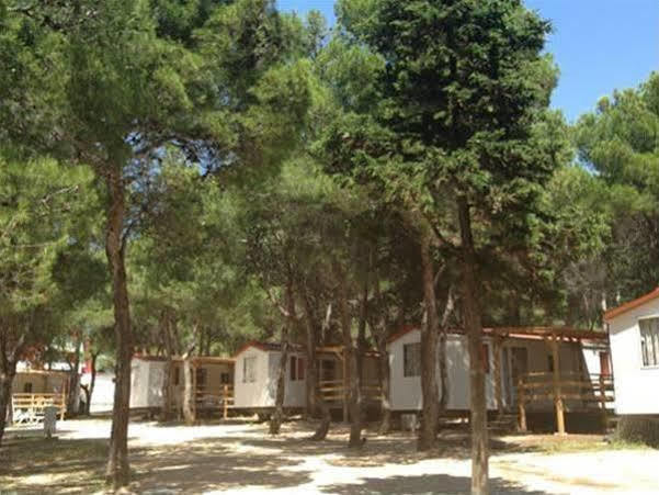 Camp Porat Povljana Exterior photo