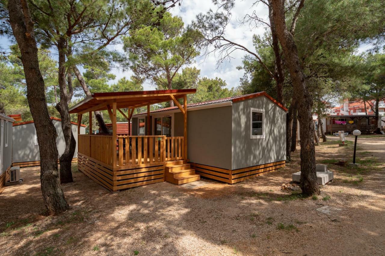 Camp Porat Povljana Exterior photo