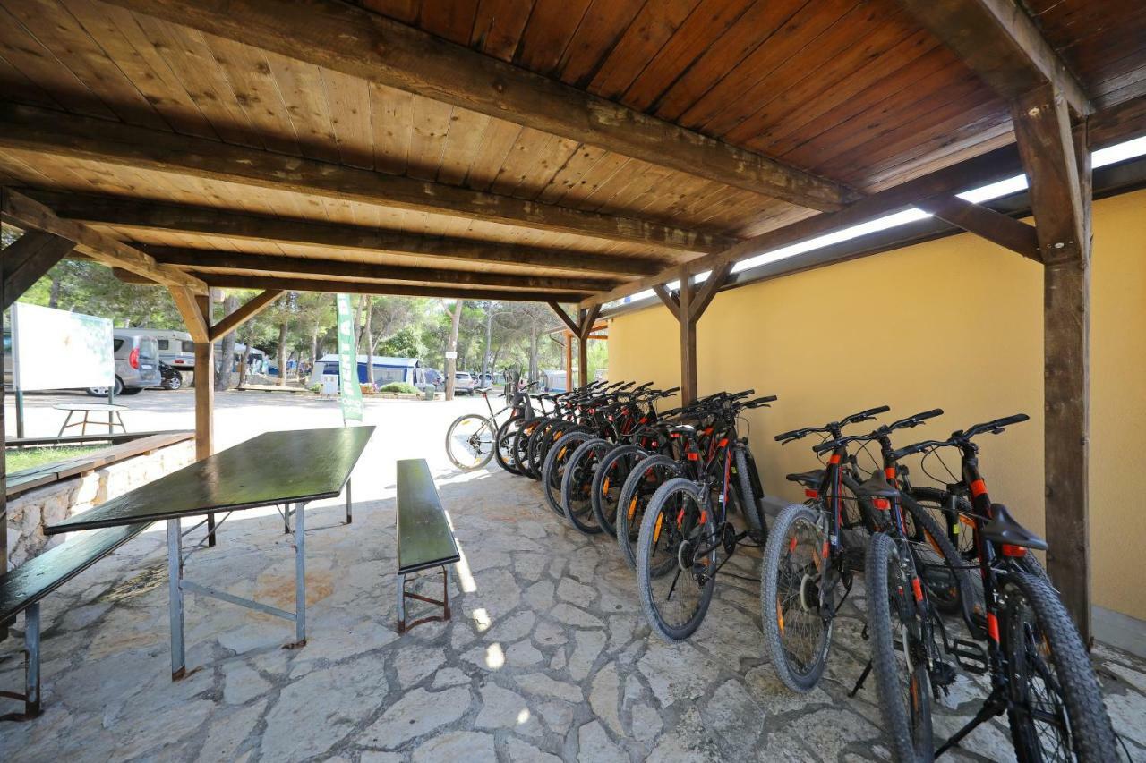 Camp Porat Povljana Exterior photo